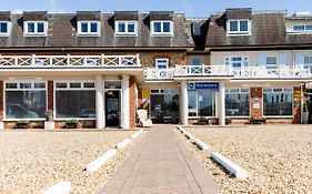 Beachcroft Hotel 4*